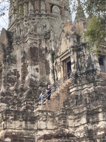 Ayutthaya ruins Debbie and Emilee